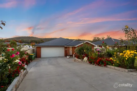 728 Centaur Rd, Hamilton Valley, NSW 2641