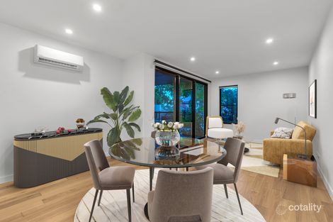 Property photo of 104/133 Clarence Road Indooroopilly QLD 4068