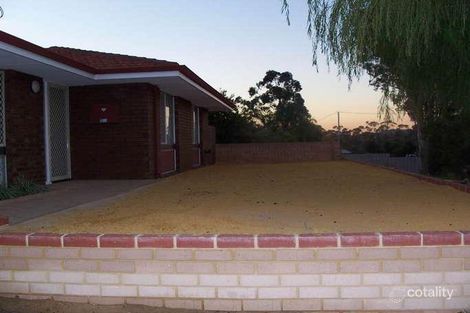 Property photo of 23 Travers Way Swan View WA 6056