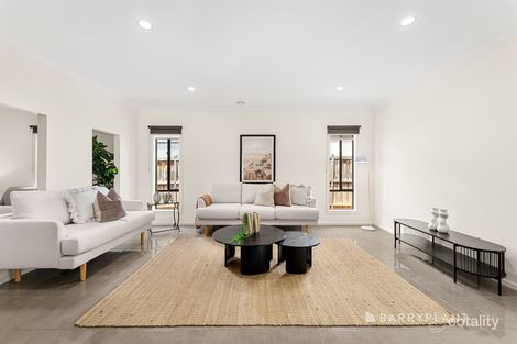 Property photo of 31 Mollison Drive Doreen VIC 3754