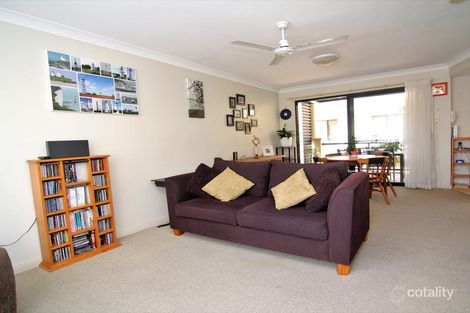 Property photo of 2/23 Bath Street Labrador QLD 4215