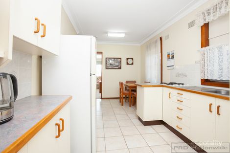 Property photo of 33 Robert Street Tenambit NSW 2323