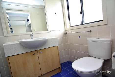 Property photo of 2/23 Bath Street Labrador QLD 4215