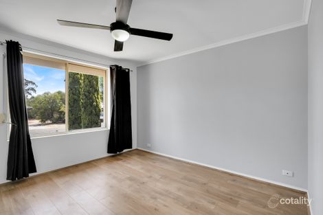 Property photo of 5 Candlebark Court Craigmore SA 5114