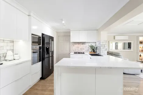 Property photo of 25 Banks Drive Shell Cove NSW 2529