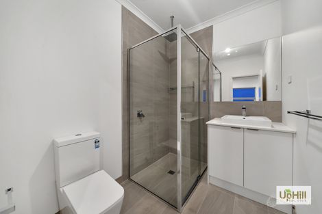 24 Hunt Way, Pakenham, VIC 3810