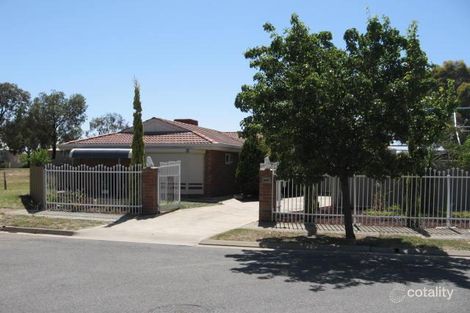 4 Dunstan Ct, Pennington, SA 5013