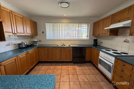 Property photo of 2 Mabellae Place Warabrook NSW 2304