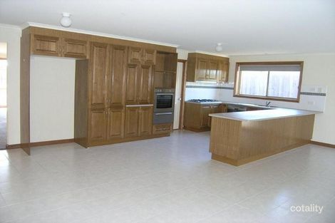 Property photo of 26 Auburn Road South Morang VIC 3752