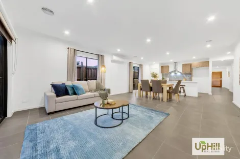 Property photo of 4 Castra Avenue Clyde VIC 3978