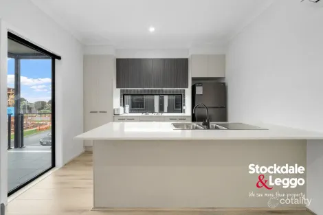 Property photo of 18 Yakka Crescent Broadmeadows VIC 3047