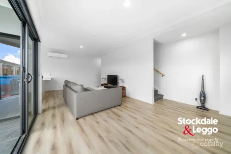 Property photo of 18 Yakka Crescent Broadmeadows VIC 3047