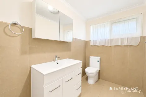 Property photo of 6 Melrose Court Berwick VIC 3806