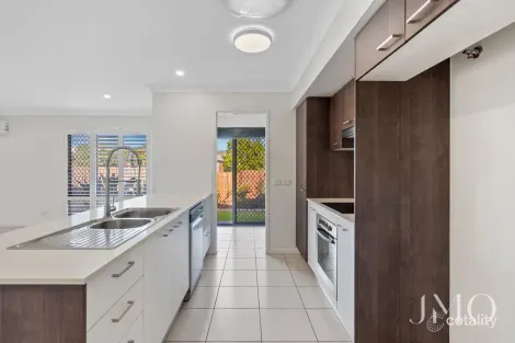 Property photo of 40 Brookside Circuit Ormeau QLD 4208