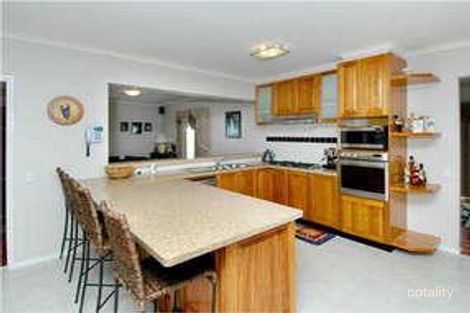 Property photo of 40 Longhurst Crescent Hillside VIC 3037