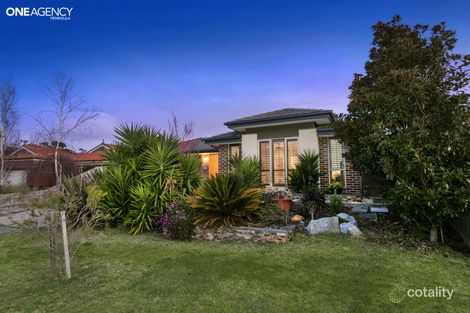 Property photo of 16 Dunmore Close Langwarrin VIC 3910