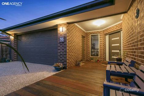 Property photo of 16 Dunmore Close Langwarrin VIC 3910