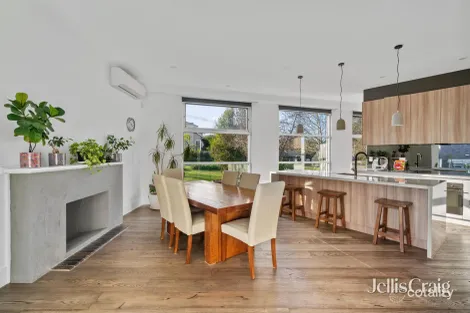 Property photo of 16 Gruyere Crescent Ivanhoe East VIC 3079