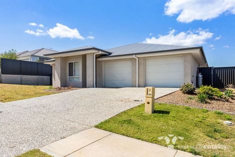 2/3 Gooloowan Cct, Brassall, QLD 4305