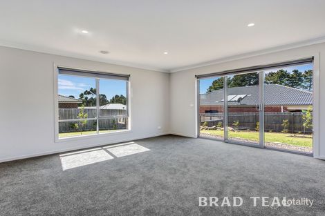 Property photo of 3 Finnigan Road Gisborne VIC 3437