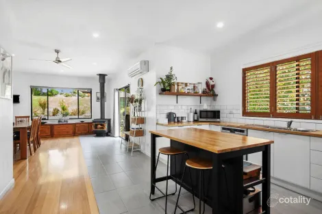 22 Station St, Forrest, VIC 3236