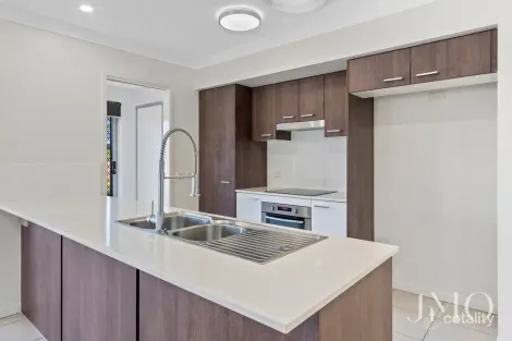 Property photo of 40 Brookside Circuit Ormeau QLD 4208