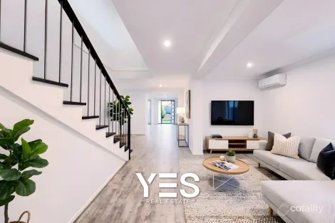 Property photo of 24 Rimple Way Beaconsfield VIC 3807
