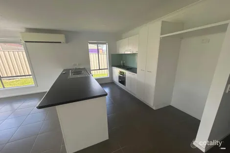 Property photo of 35 Kendall Drive Hamilton Valley NSW 2641