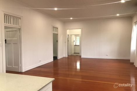 19 Marian St, Coorparoo, QLD 4151