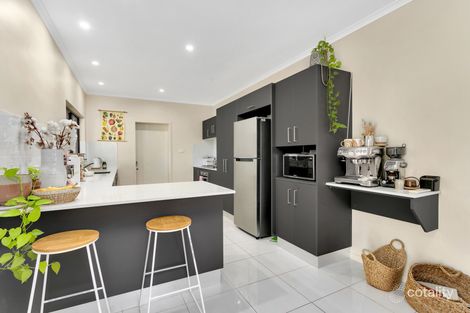 Property photo of 28 Andrea Close Mooroobool QLD 4870