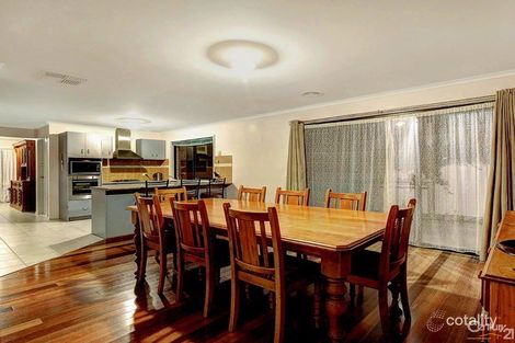 Property photo of 19 Weathertop Way Cranbourne East VIC 3977