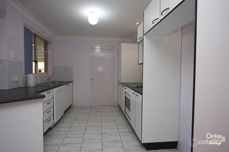 Property photo of 10 Karong Avenue Maryland NSW 2287
