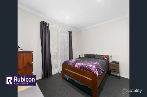 Property photo of 8 Strathford Court Werribee VIC 3030