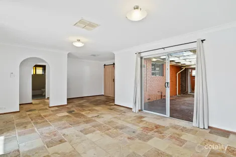 Property photo of 11 Bubara Way Ferndale WA 6148