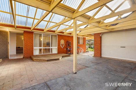 Property photo of 42 Sommers Drive Altona Meadows VIC 3028