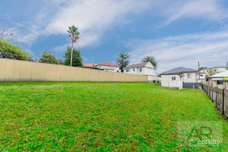 Property photo of 122 Lake Avenue Cringila NSW 2502