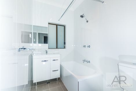 Property photo of 122 Lake Avenue Cringila NSW 2502