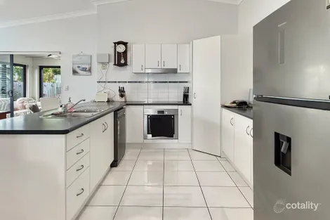 Property photo of 38 Daintree Drive Bushland Beach QLD 4818