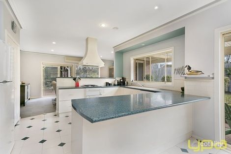 Property photo of 1 Brierly Court Sunbury VIC 3429