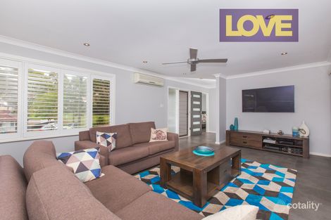 Property photo of 26 Jamboree Close Fennell Bay NSW 2283