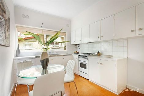 Property photo of 1/43 Inglesby Road Camberwell VIC 3124