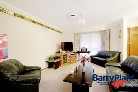 Property photo of 1/11-13 Manuka Road Berwick VIC 3806