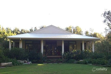 171 Lake Weyba Dr, Noosaville, QLD 4566