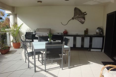 Property photo of 2/285-291 Esplanade Cairns North QLD 4870