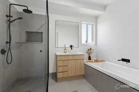 Property photo of 1 Kirsten Circuit Nirimba QLD 4551