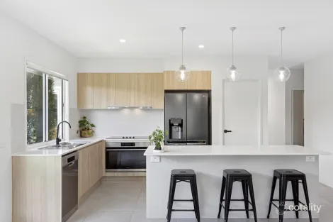 Property photo of 1 Kirsten Circuit Nirimba QLD 4551