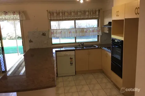 Property photo of 33 Eucalyptus Avenue Worrigee NSW 2540