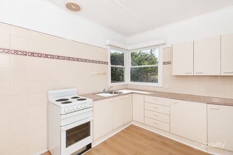 Property photo of 8 Macquarie Road Fennell Bay NSW 2283