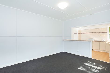 Property photo of 8 Macquarie Road Fennell Bay NSW 2283