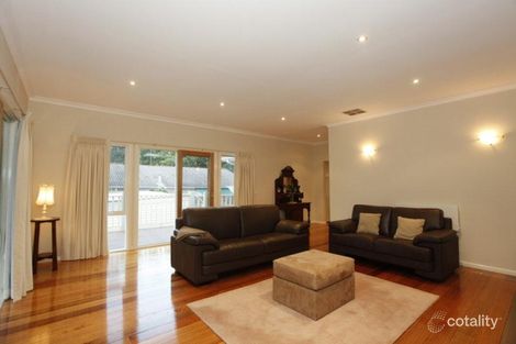 Property photo of 35 Lyall Road Berwick VIC 3806